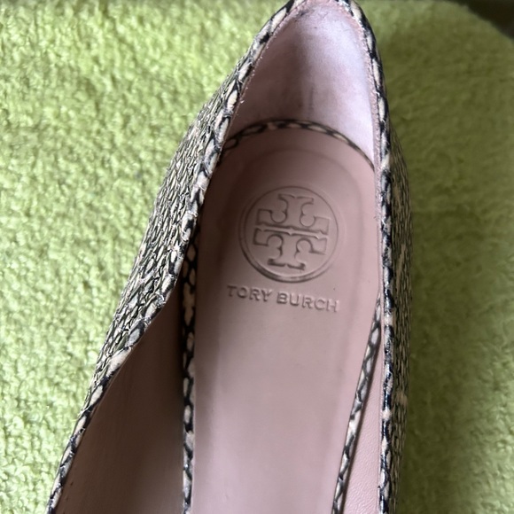 Tory Burch Minnie Reva Snake Print Ballet Flats - Picture 10 of 11